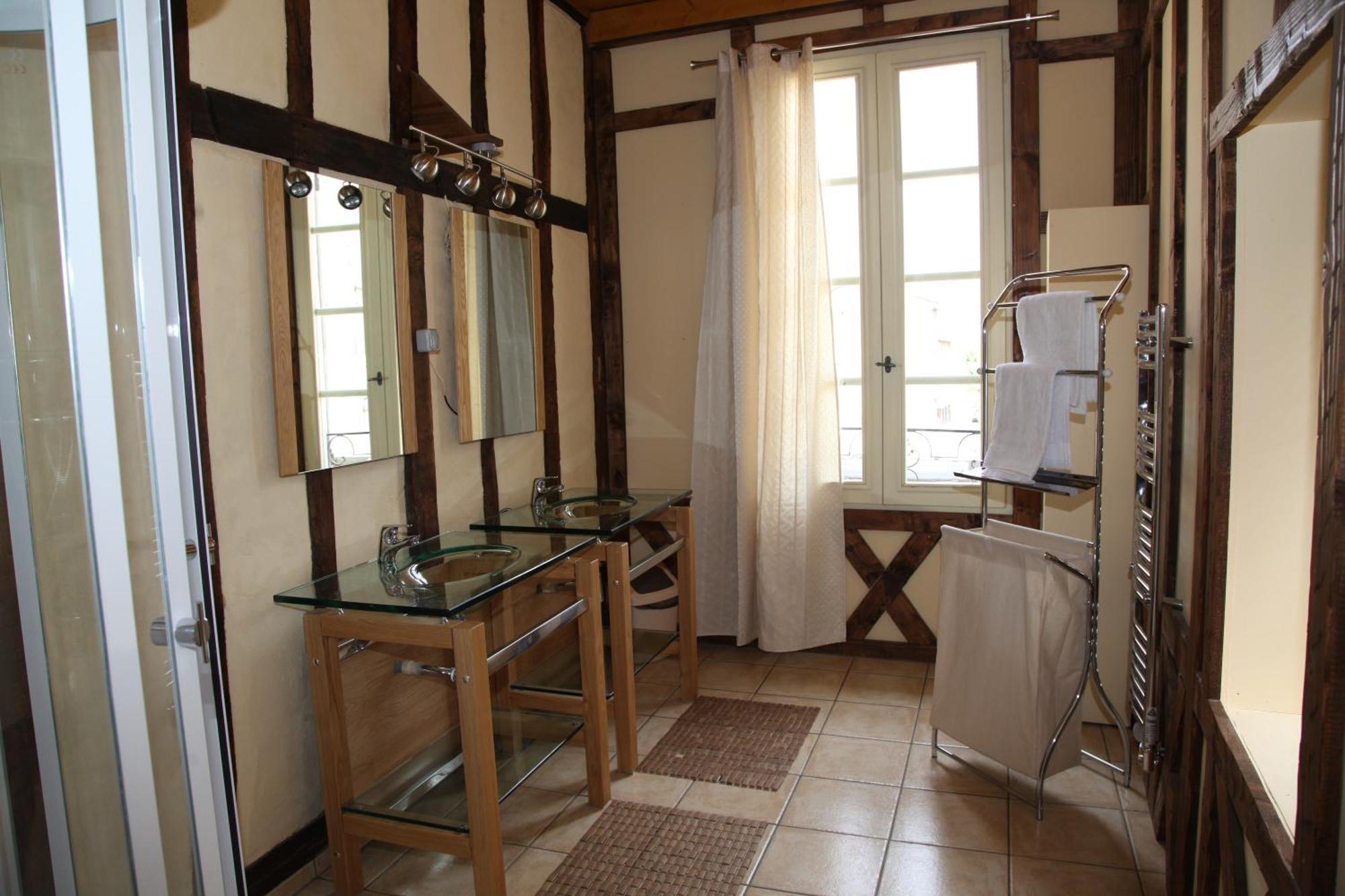 Café de France Bed and Breakfast Eauze Exterior foto