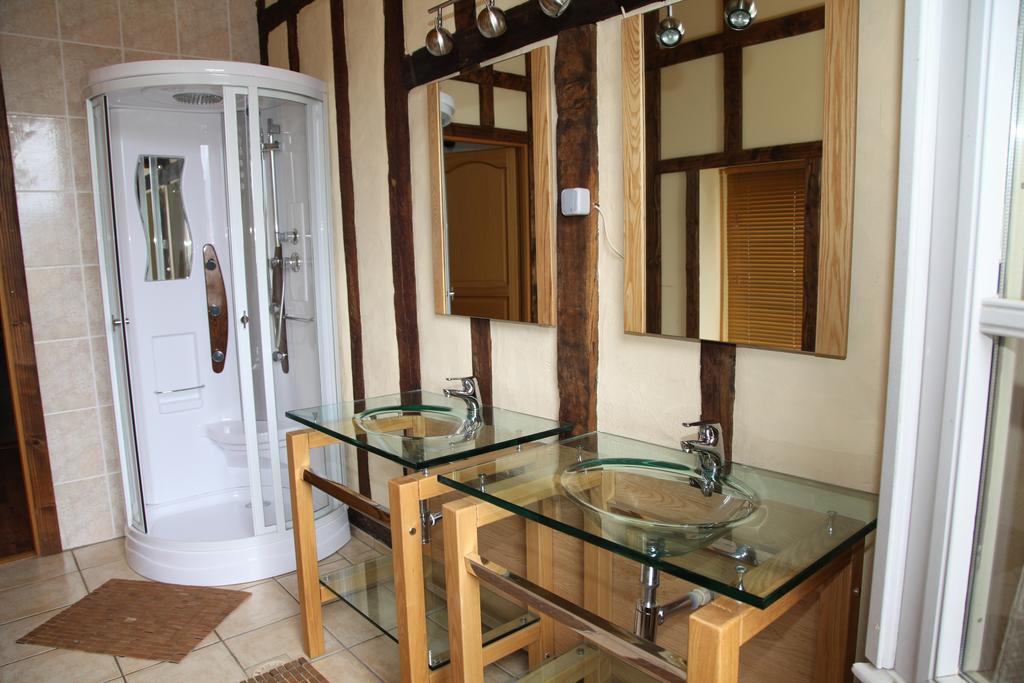 Café de France Bed and Breakfast Eauze Habitación foto
